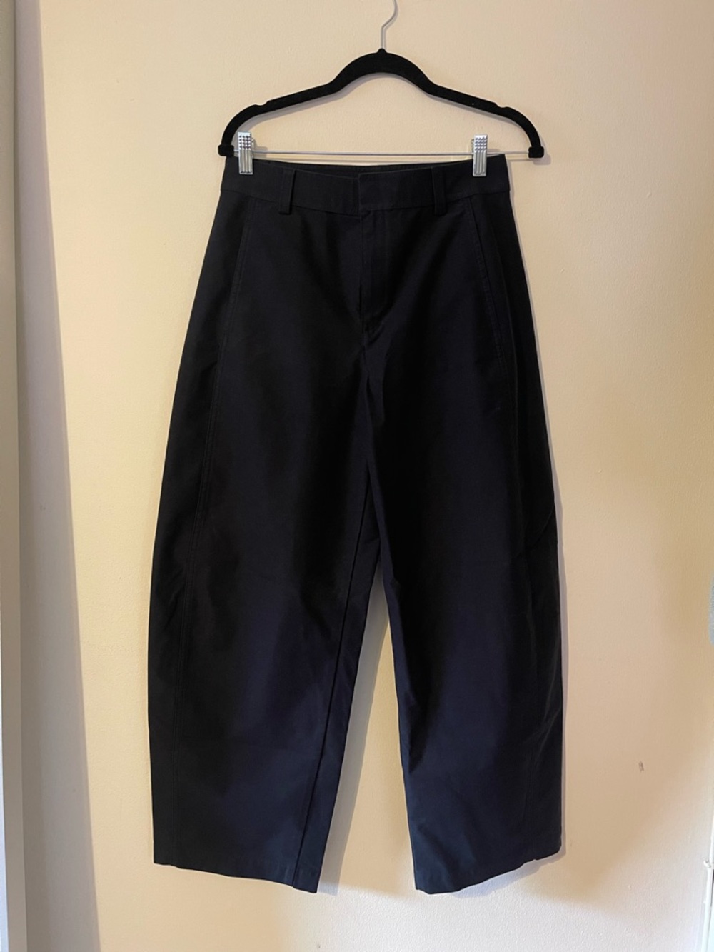 Uniqlo Barrel Leg Pant in Dark Navy Blue - M